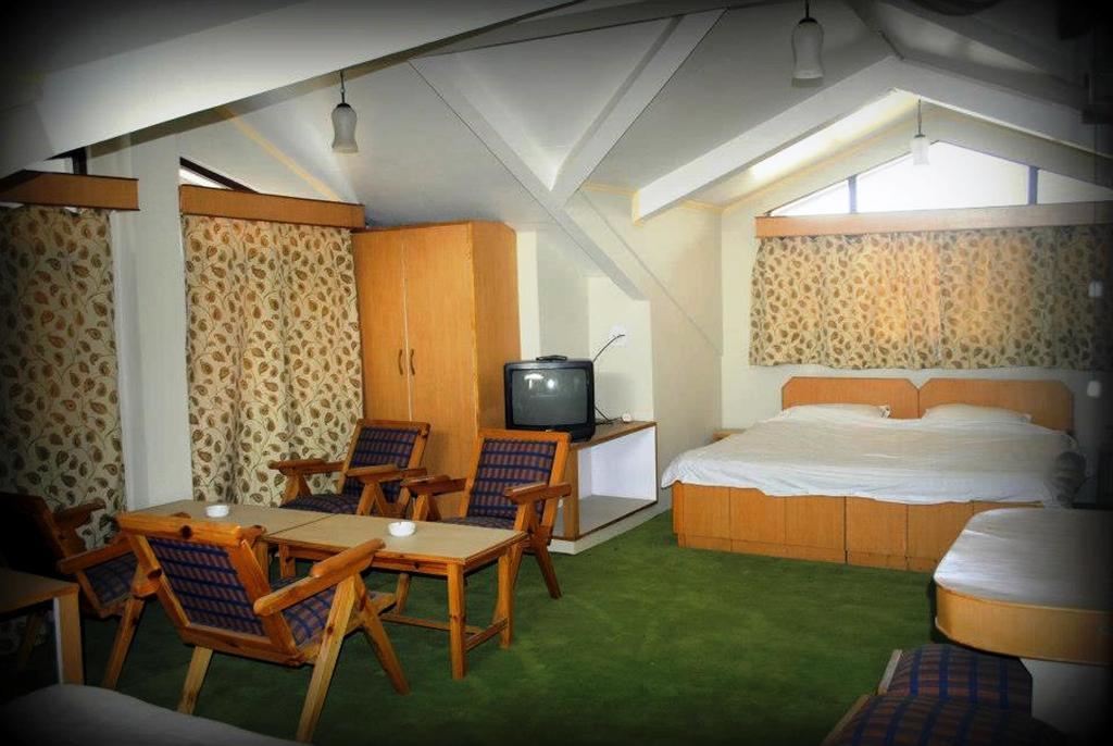 Hotel Welcome Residency Срінагар Екстер'єр фото
