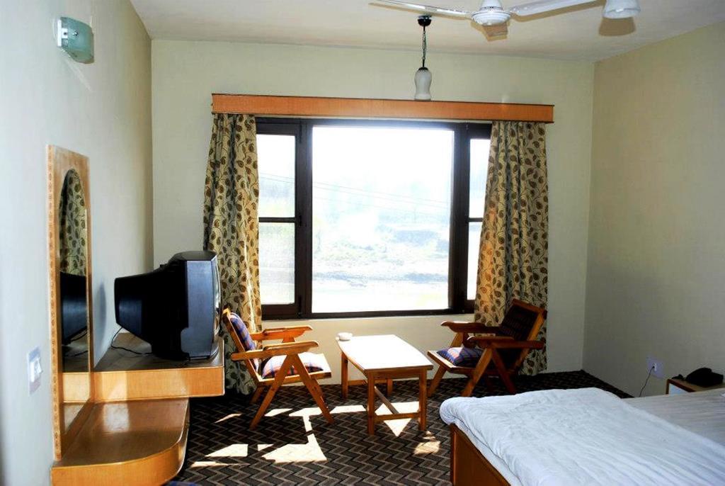 Hotel Welcome Residency Срінагар Екстер'єр фото