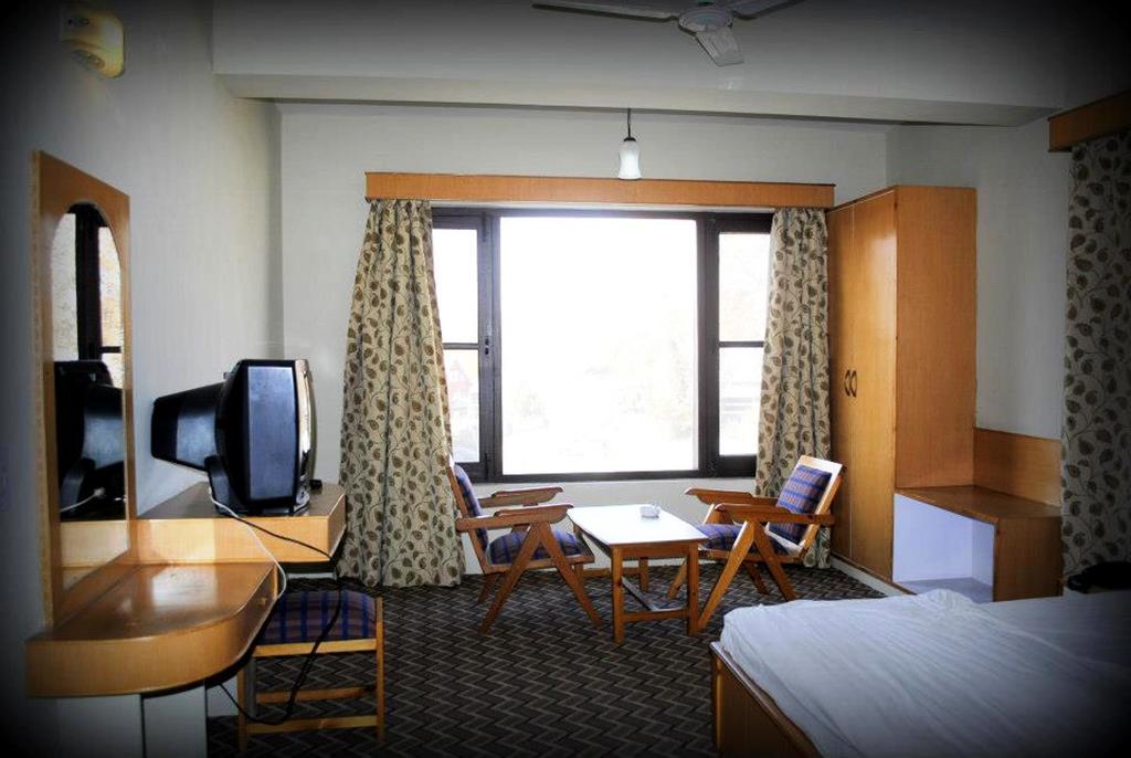 Hotel Welcome Residency Срінагар Екстер'єр фото